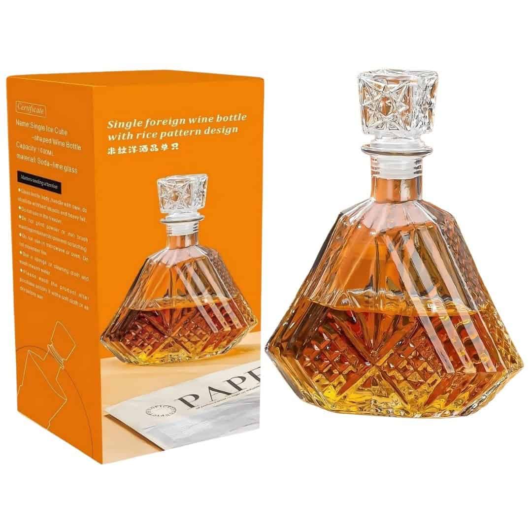 Decantor Whisky 950 Ml Din Sticla Model Piramidal A15990 Decantor Whisky 950 Ml Din Sticla Model Piramidal A15990