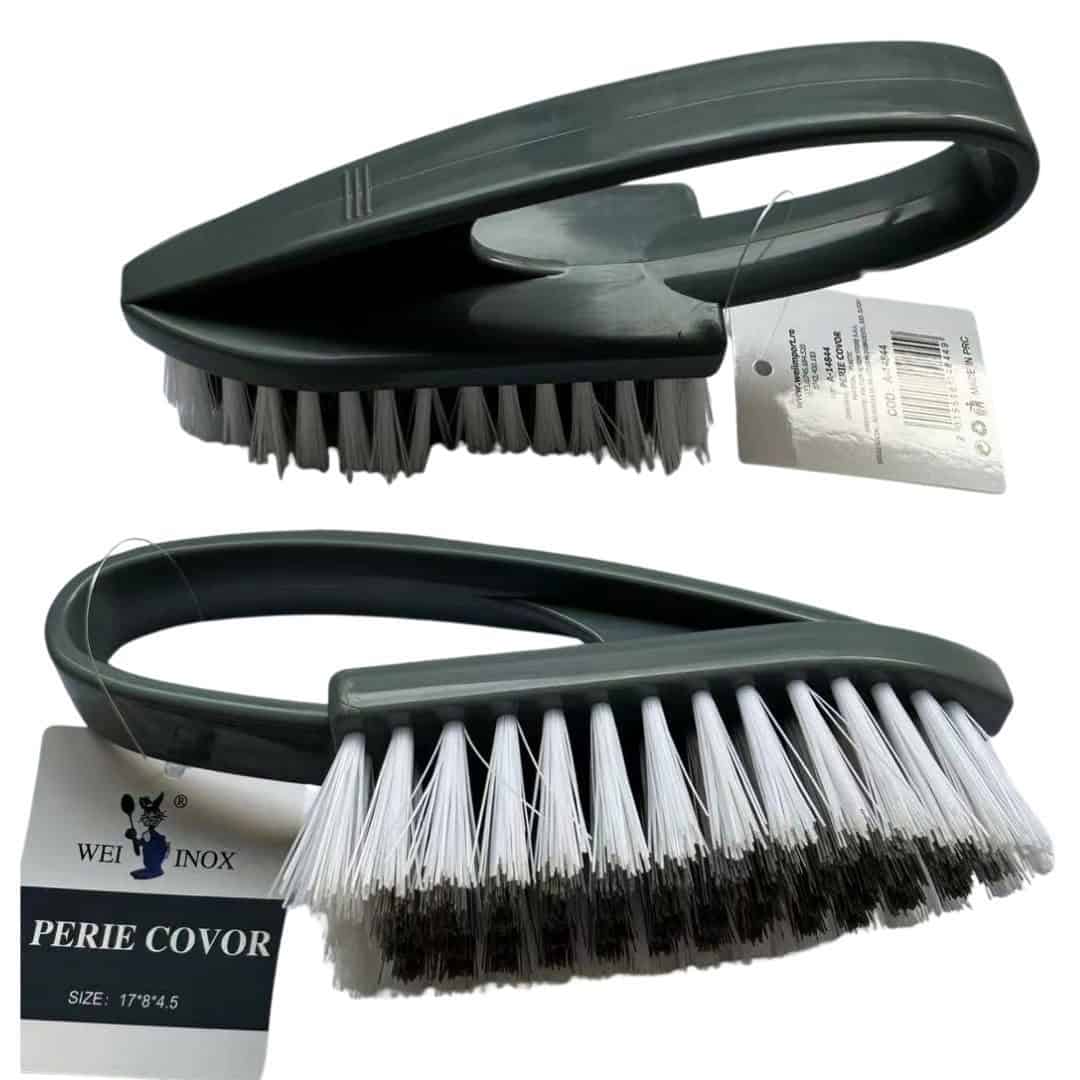 Perie Covor Din PVC Cu Mâner Ergonomic – A14844 Perie Covor Din PVC Cu Mâner Ergonomic – A14844