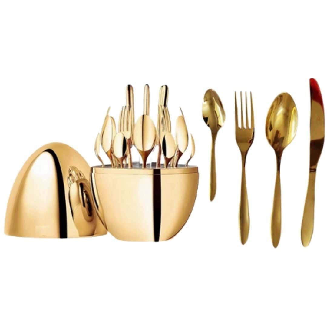 Set Tacâmuri Decorative Aurii Cu Suport, 24 Buc – A13835 Set Tacâmuri Decorative Aurii Cu Suport, 24 Buc – A13835